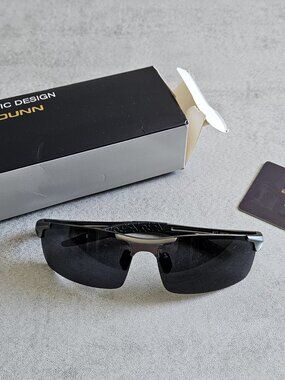 Bruno Dunn Italy Classic Design Polarized Sunglasses 028274